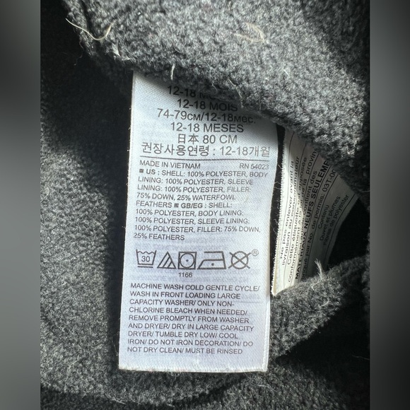 Gap down snow suit 6-12 months GUC - Picture 4 of 4